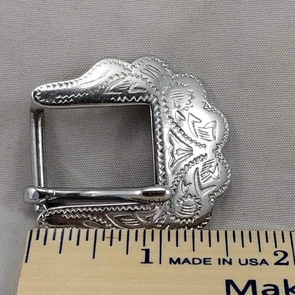 N/A vintage belt